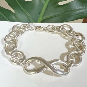 ❤️ Tiffany & Co. Infinity Chunky Links Bracelet